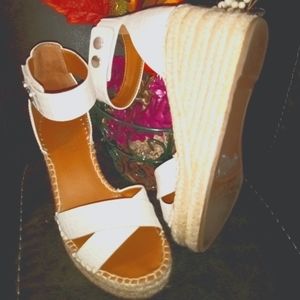 Franco Sarto wedge heels 👠